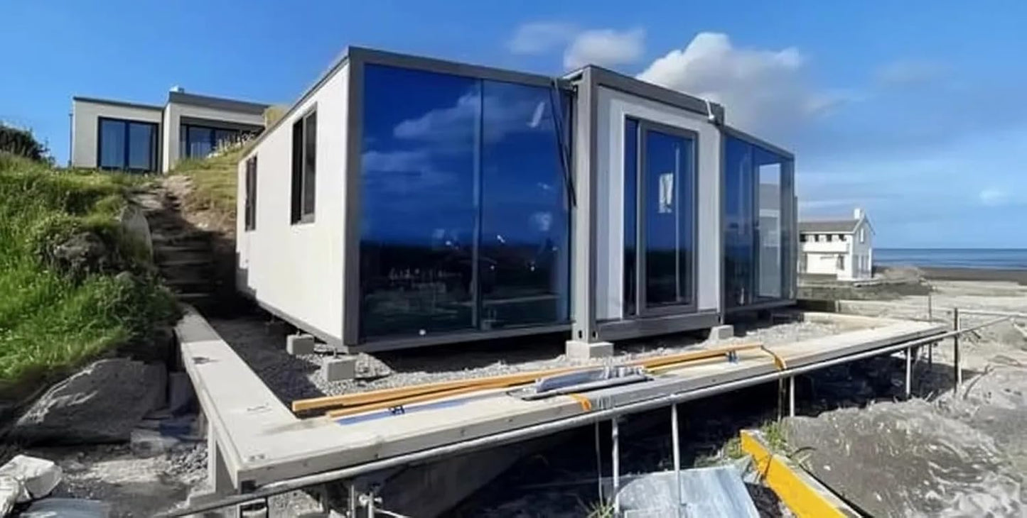 Portable 13x20ft Multi-Use Expandable Plastic House.